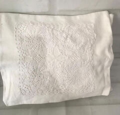 Keten Kumaş El Yapımı Dantel Detaylı Kırlent