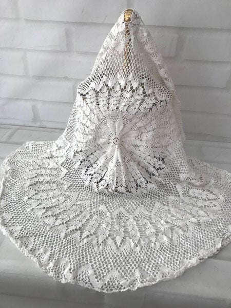 El Yapımı Dantel Fiskos Örtüsü