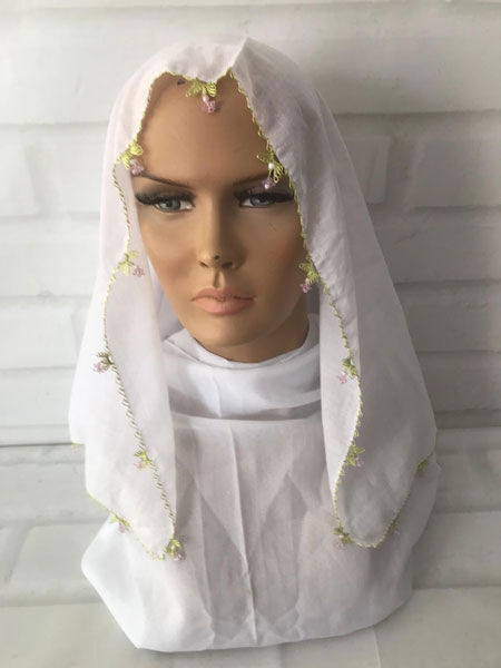 El Yapımı Pembe Oyalı Beyaz Tülbent