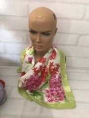 Eşarp 1